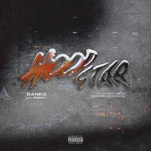 校花吊起被内裤涂春药高潮了
