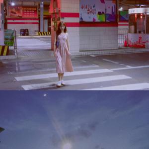 校花吊起被内裤涂春药高潮了
